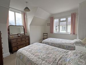 Photo 7- click for photo gallery